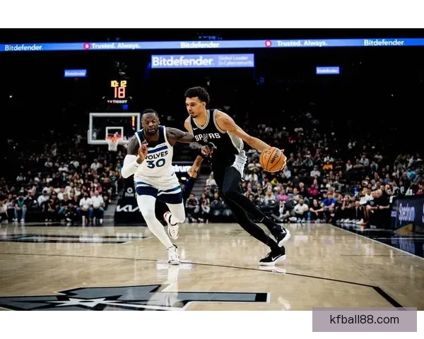 文班率马刺豪取六连胜26分钟砍26分14板再现多次空接暴扣精彩表现